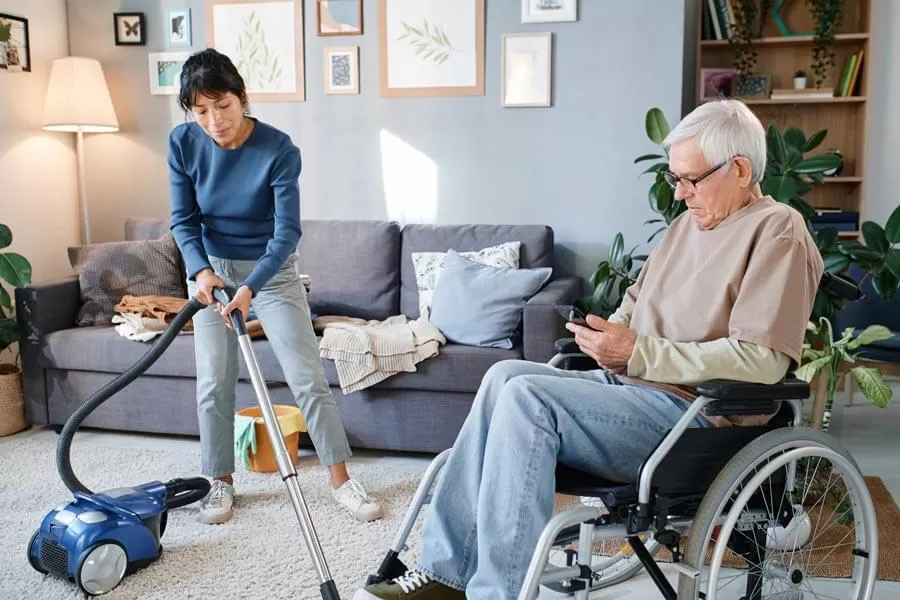 Senior Housekeeping Services in Indianapolis: A Family Guide