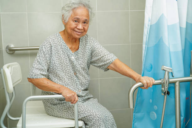 When Is It No Longer Safe for an Elderly Person to Bathe Alone?