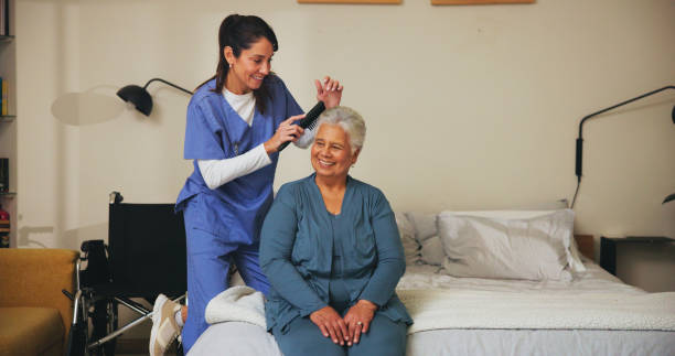How Do I Know When My Elderly Parent Needs Help With Activities of Daily Living?